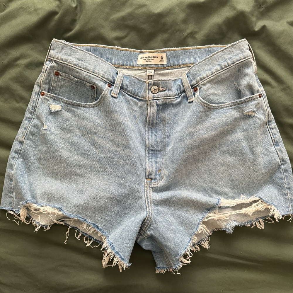 Abercrombie 4” Mom Shorts High Rise 32